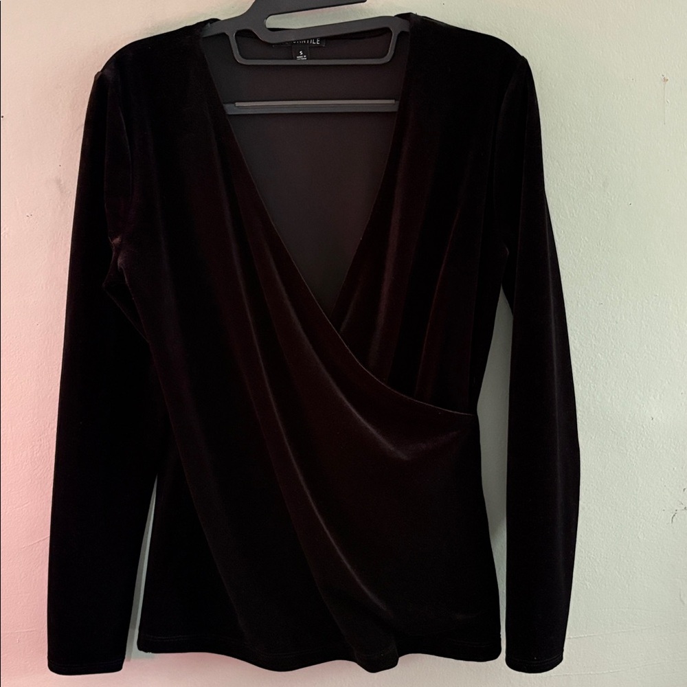 Mercantile Black Velvet Long Sleeve draped v neck Top S